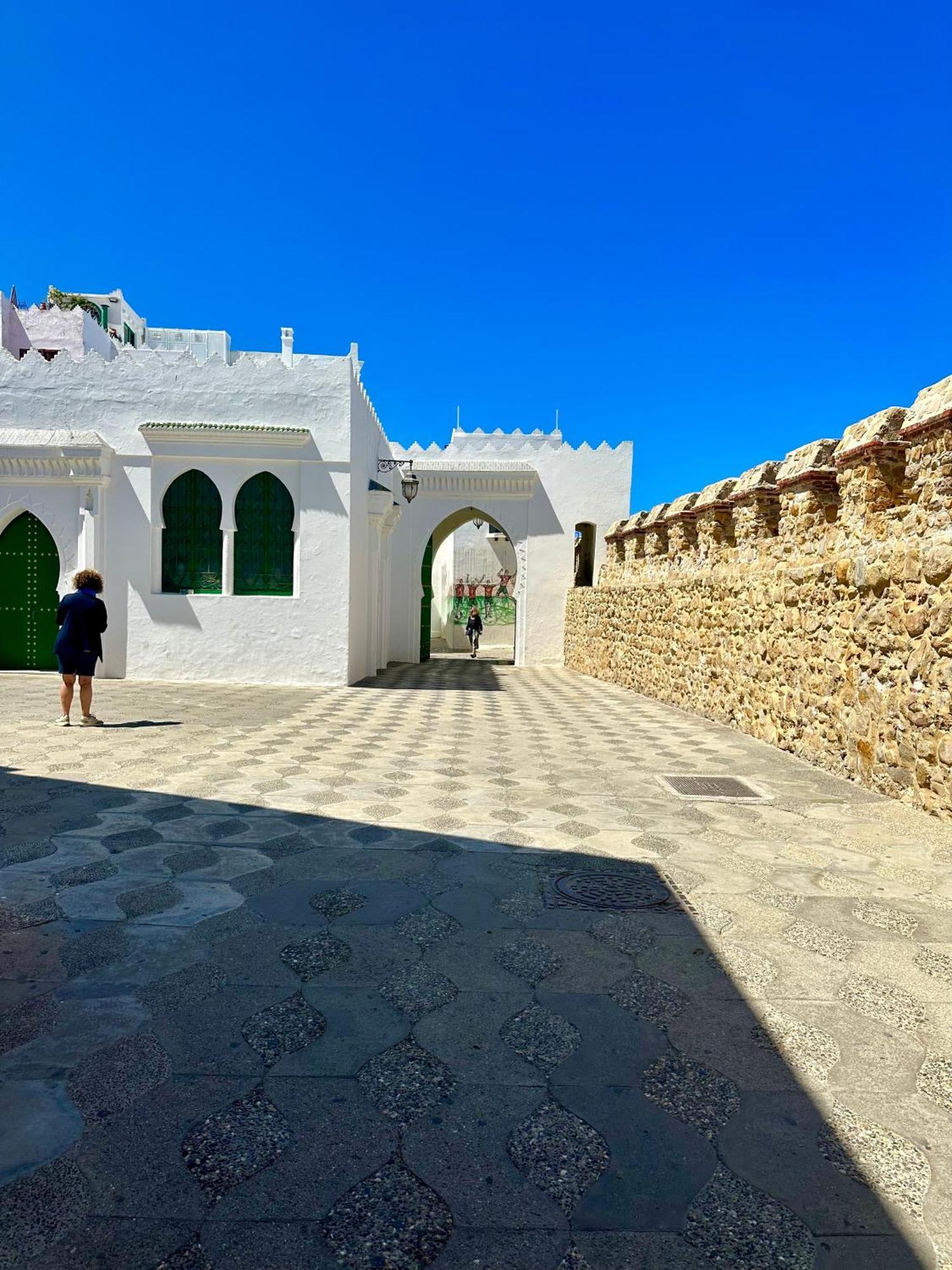 Asilah Vip - Haut Standing - Vue Mer - Piscines - Plage A 5 Minute - Garage Privee - Acces Pmr Eksteriør billede